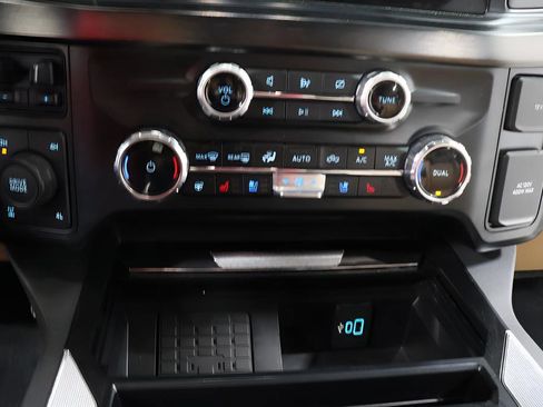 Used 2023 Ford F250 Lariat w/ Lariat Ultimate Package AWD/4WD image 11