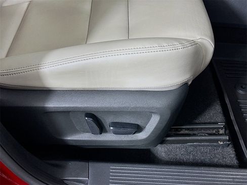 Used 2023 Nissan Rogue SL w/ SL Premium Package image 23