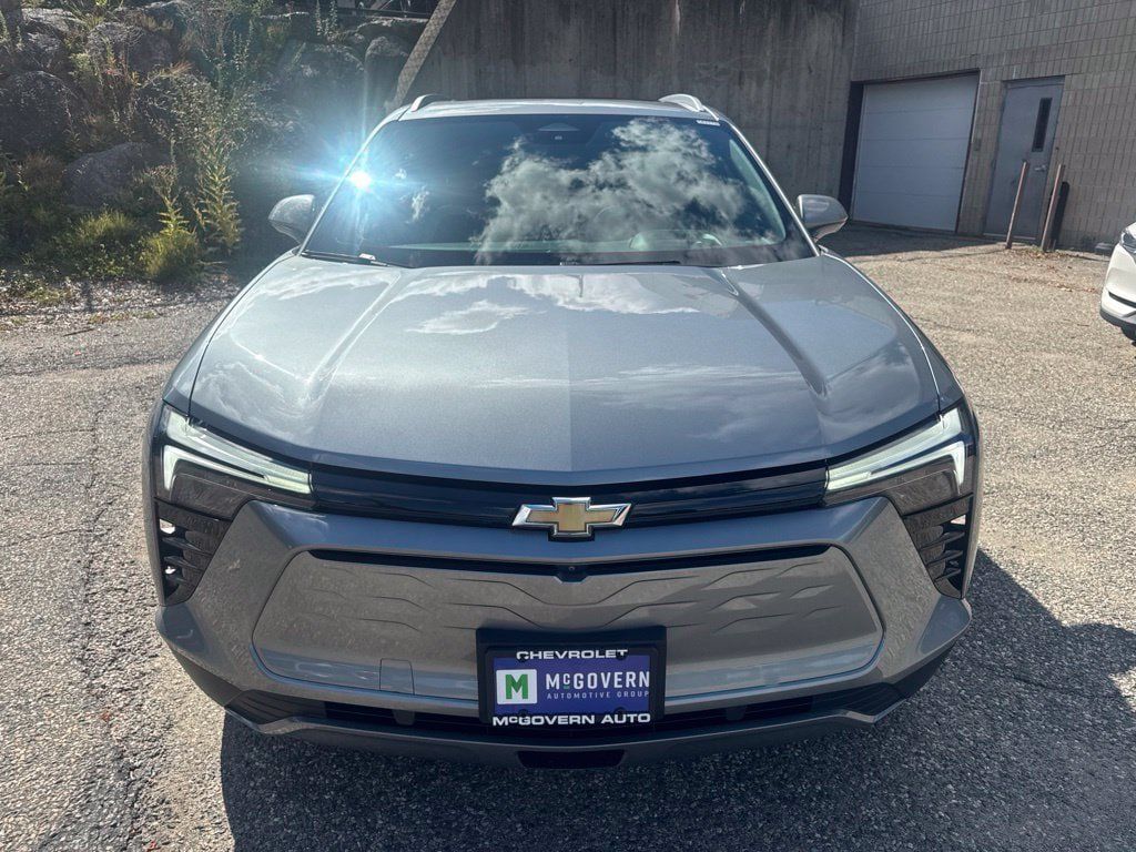 Used 2024 Chevrolet Blazer EV LT AWD/4WD image 10