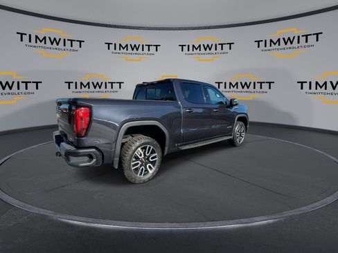 Used 2022 GMC Sierra 1500 AT4 w/ AT4 Premium Package image 9