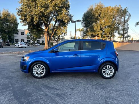 Used 2016 Chevrolet Sonic LT w/ Fun and Sun Package image 2