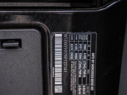 Used 2024 Mercedes-Benz Sprinter 2500 image 35