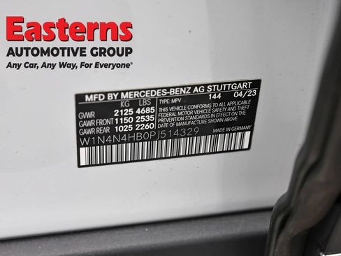 Used 2023 Mercedes-Benz GLA 250 4MATIC w/ Premium Package image 39