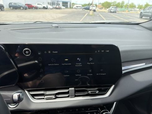 New 2026 Chevrolet Equinox LT w/ Convenience Package II AWD/4WD image 18