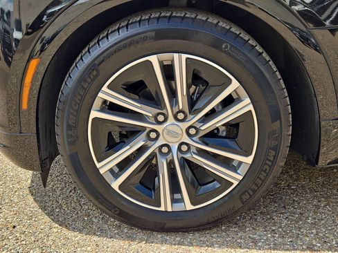 Used 2024 Cadillac Lyriq Luxury w/ LPO, Floor Liner Package RWD image 11
