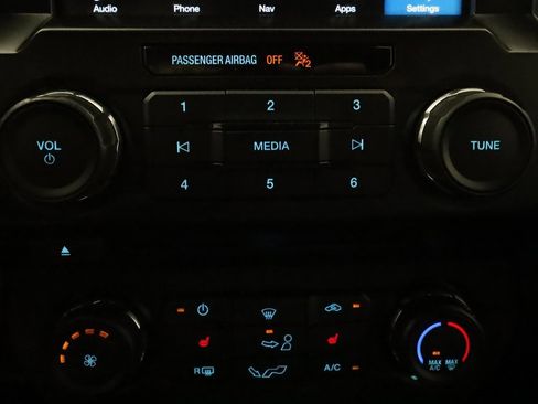 Used 2016 Ford F150 XLT w/ Equipment Group 302A Luxury image 33