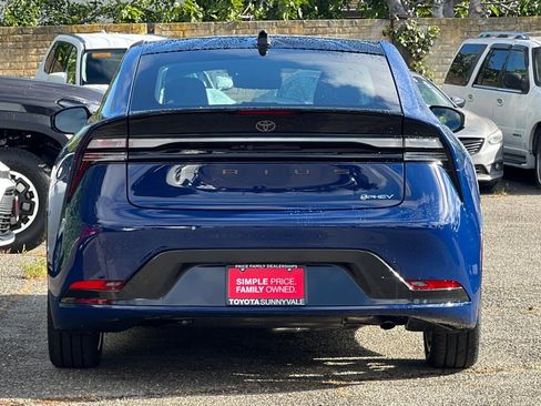 New 2026 Toyota Prius Plug-In Hybrid image 8