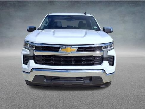 Used 2025 Chevrolet Silverado 1500 LT RWD image 2