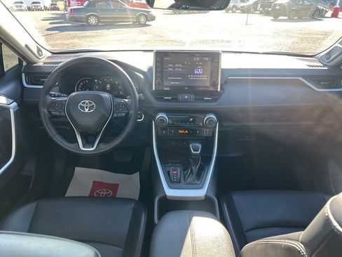 Used 2022 Toyota RAV4 Limited image 31