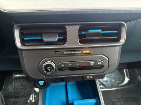 Used 2025 Ford Maverick XLT image 26