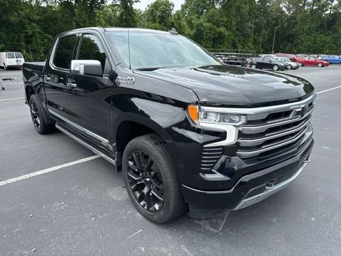 Used 2023 Chevrolet Silverado 1500 High Country w/ Technology Package AWD/4WD image 7
