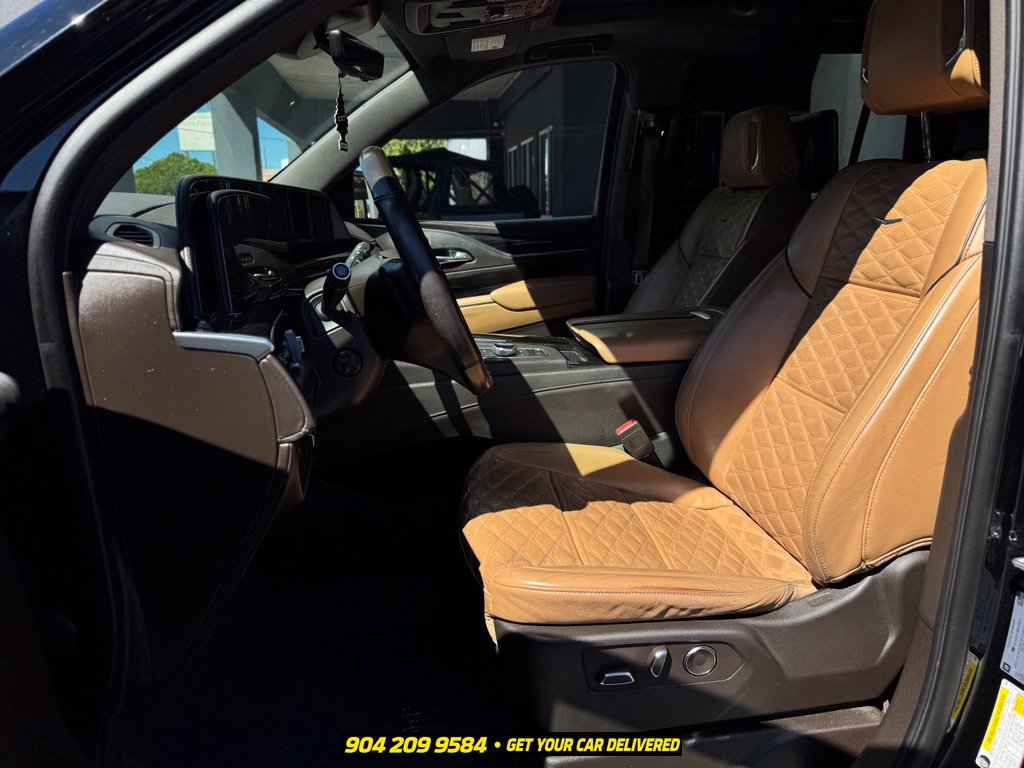 Used 2021 Cadillac Escalade Premium Luxury w/ Driver Assist Tech Package AWD/4WD image 20