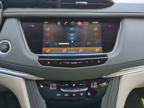 Used 2019 Cadillac XT5 Luxury image 25