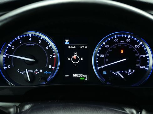 Used 2019 Toyota Highlander XLE image 26