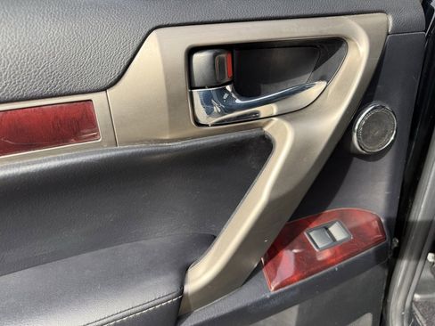 Used 2011 Lexus GX 460 Premium image 36