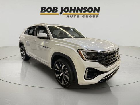 New 2026 Volkswagen Atlas Cross Sport SEL Premium R-Line AWD/4WD image 1
