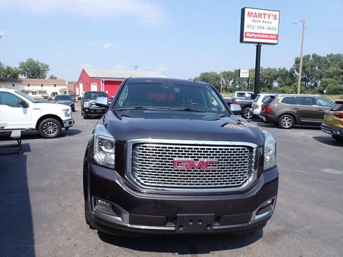 Used 2015 GMC Yukon SLE w/ Convenience Package AWD/4WD image 2