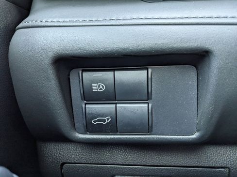 Used 2021 Toyota Highlander XLE image 54