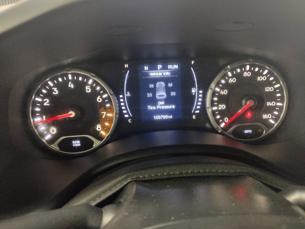 Used 2018 Jeep Renegade Latitude w/ Popular Equipment Group FWD image 23