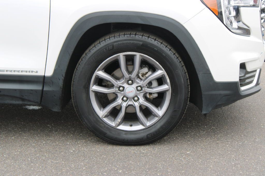 Used 2023 GMC Terrain SLT FWD image 12