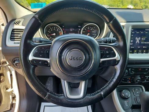 Used 2020 Jeep Compass Sport AWD/4WD image 21