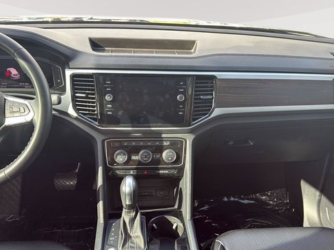 Used 2022 Volkswagen Atlas SE w/ Panoramic Sunroof Package AWD/4WD image 18