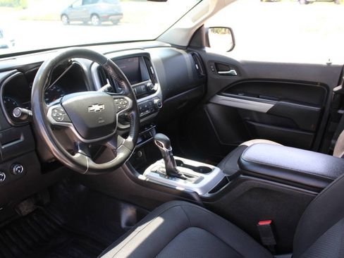 Used 2022 Chevrolet Colorado LT w/ Fleet Safety Package AWD/4WD image 21