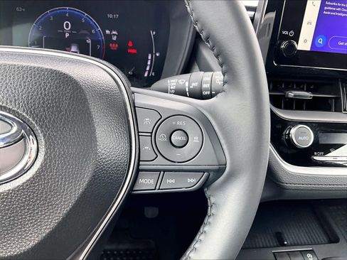 Used 2026 Toyota Corolla Cross LE w/ Moonroof Package image 24