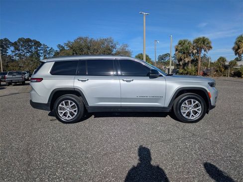 Used 2022 Jeep Grand Cherokee L Limited w/ Trailer Tow Group (B) image 2