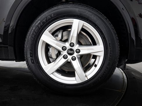 Used 2023 Audi Q5 2.0T Premium w/ Convenience Package image 24