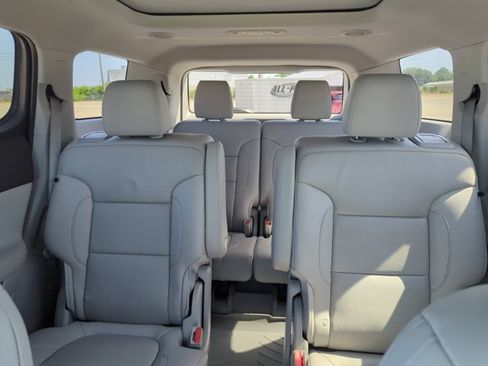 Used 2021 GMC Acadia SLT w/ Technology Package AWD/4WD image 24