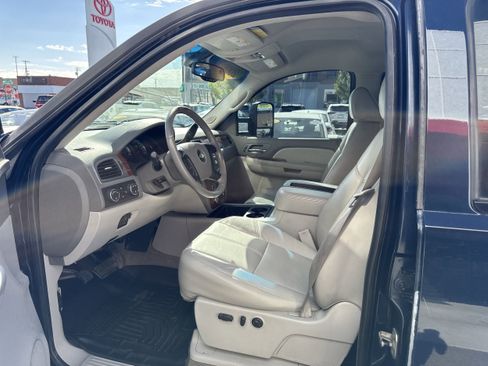 Used 2008 Chevrolet Silverado 2500 LTZ w/ Suspension Package, Off-Road image 2