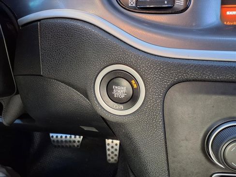 Used 2022 Dodge Charger R/T w/ Blacktop Package image 11