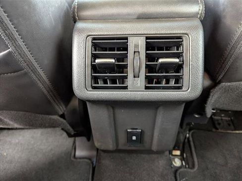 Used 2020 Mitsubishi Outlander SEL image 16