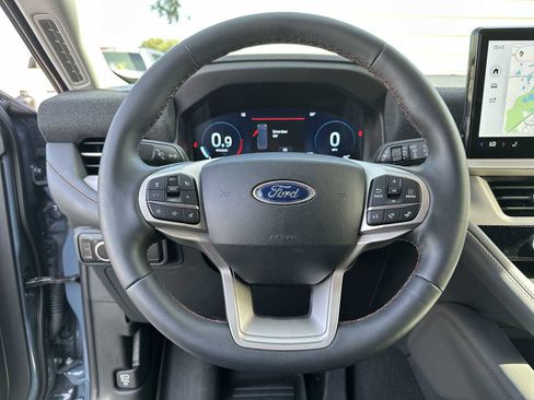 Used 2025 Ford Explorer Active image 20