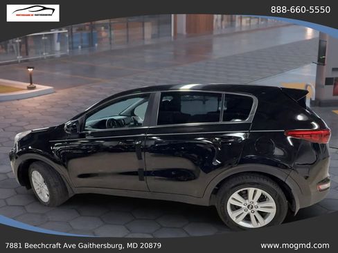 Used 2017 Kia Sportage LX AWD/4WD image 3