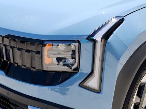 New 2027 Kia Seltos S FWD image 34