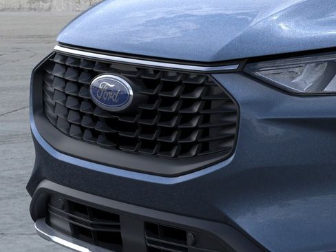 New 2026 Ford Escape SE w/ Class II Trailer Tow Package FWD image 17