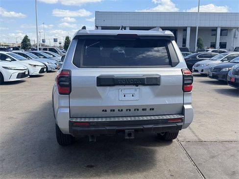 Certified 2025 Toyota 4Runner SR5 image 6