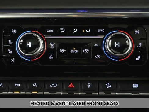 Used 2023 GMC Sierra 1500 Denali Ultimate image 8