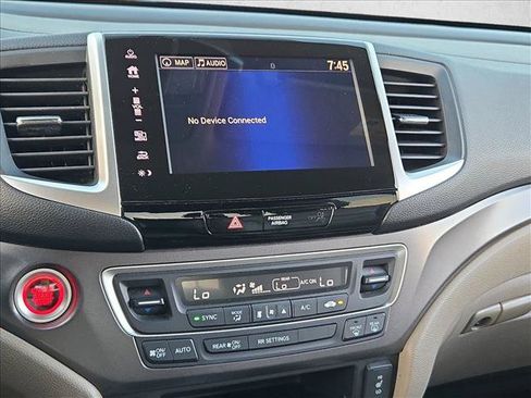 Used 2018 Honda Ridgeline RTL-T image 13
