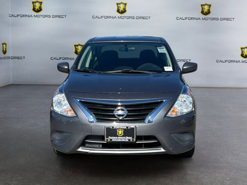 Used 2019 Nissan Versa SV image 8