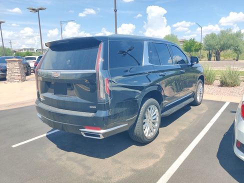 Used 2023 Cadillac Escalade Premium Luxury w/ LPO, Floor Liner Package AWD/4WD image 4