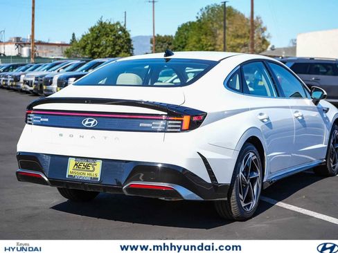 New 2026 Hyundai Sonata SEL FWD image 6