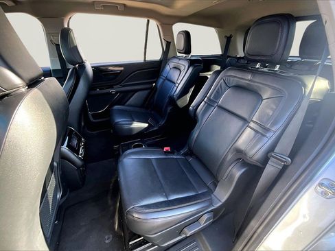 Used 2023 Lincoln Aviator Reserve image 24