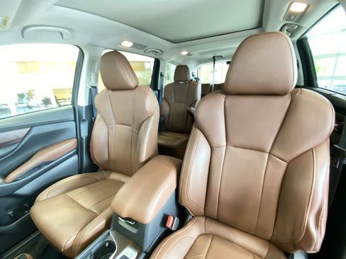 Used 2023 Subaru Ascent Touring AWD/4WD image 14