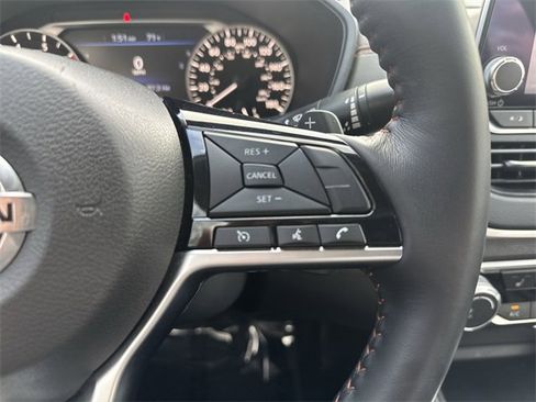 Used 2021 Nissan Altima 2.0 SR image 17