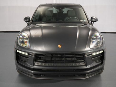 Used 2022 Porsche Macan AWD/4WD image 4