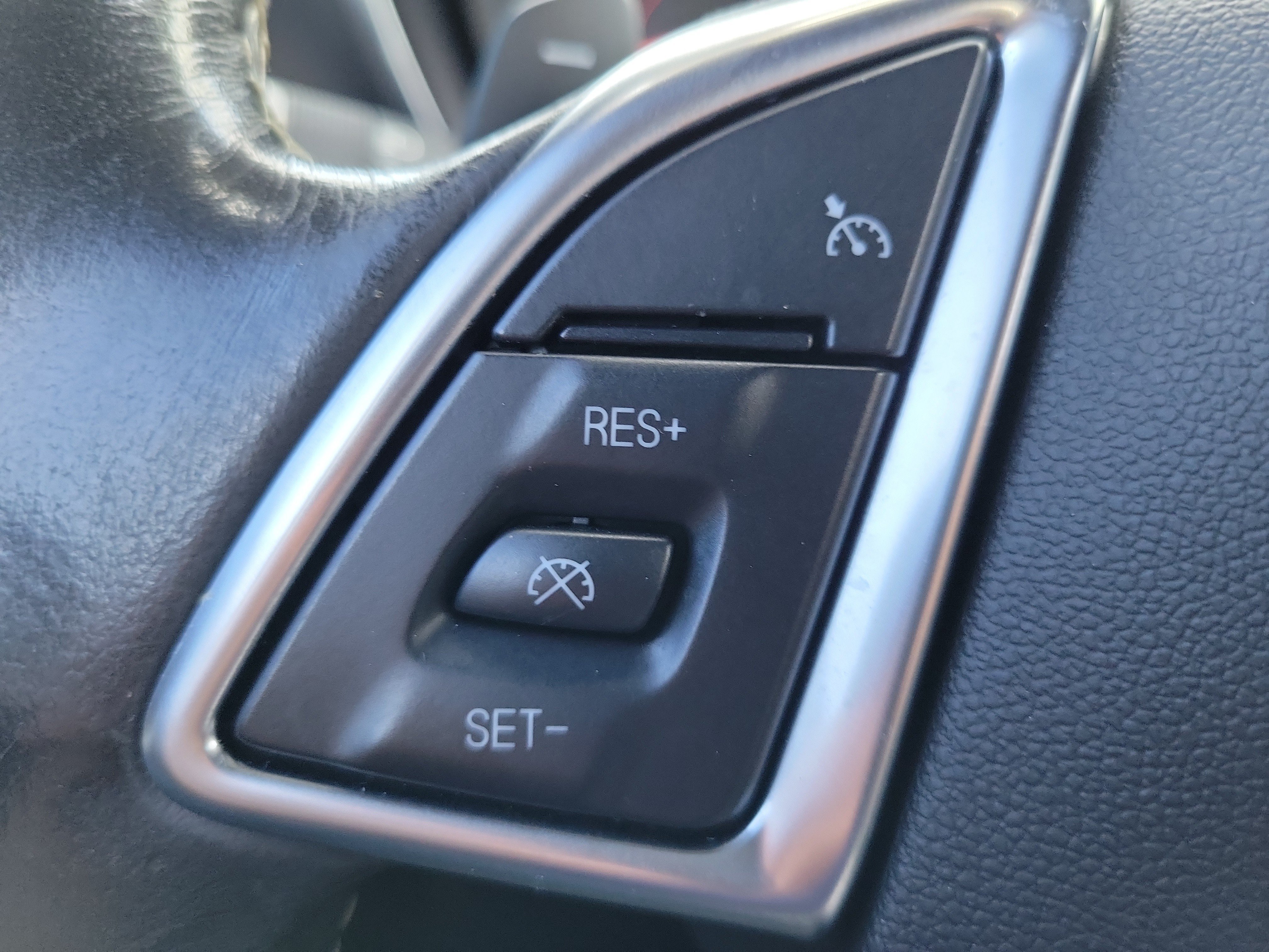 Used 2019 Chevrolet Camaro LT w/ Black Appearance Package RWD image 30