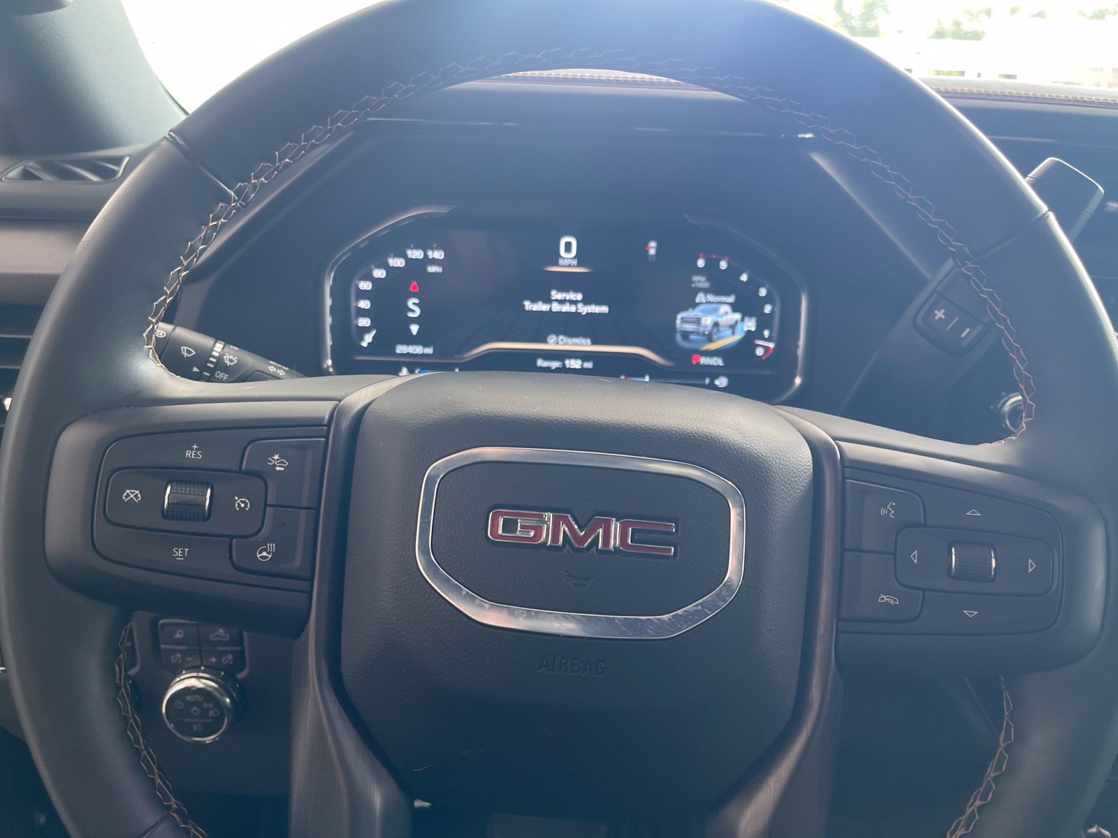 Used 2025 GMC Sierra 3500 AT4 w/ AT4 Premium Plus Package AWD/4WD image 22